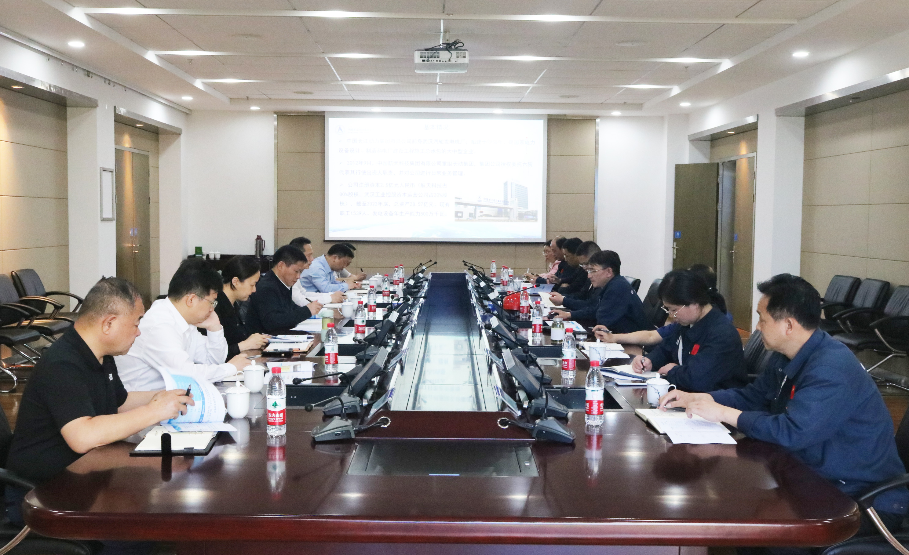 1713843594427441.jpg 會(huì)場(chǎng).jpg